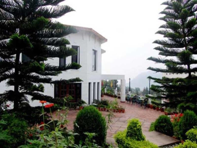 8Fold-Pinecrest By Larisa, Bhimtal Hotell Eksteriør bilde